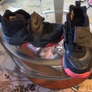 Nike cross trainers snake skin